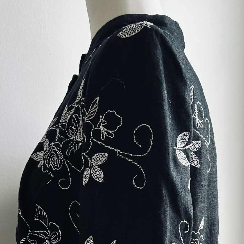 JM Collection Lined Black Linen Floral Embroidered Mandarin-Collar Jacket – US 8 - Picture 8 of 12